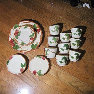 20 Pieces Franciscan EarthenWare Apple Pattern USA Dinner Plates, Cups & Saucers